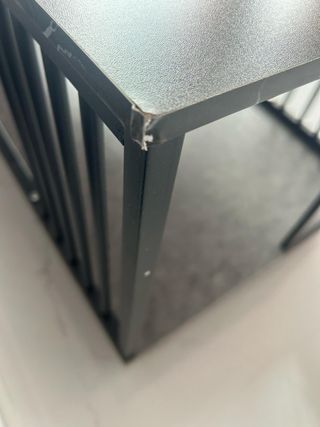 Mesa de salón moderna gris y negra
