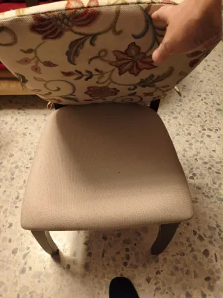 Sillas de comedor de madera tapizadas