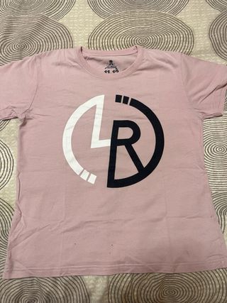 Conjunto camiseta,pantalón,pulsera marca Línea rec