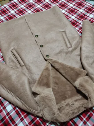 Abrigo Violeta by Mango: Talla grande