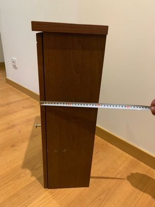 Mueble auxiliar madera puerta cristal