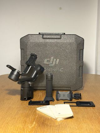 DJI Ronin SC con supporto telefono