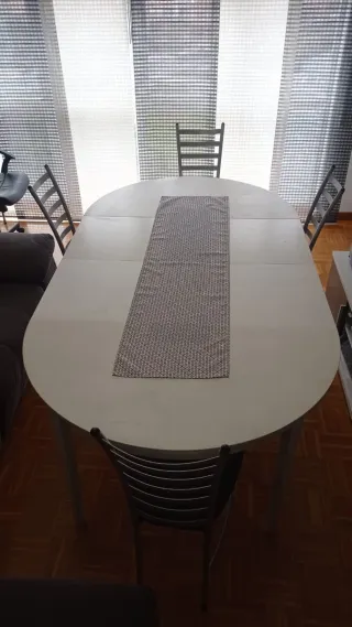 Mesa extensible comedor + 6 sillas