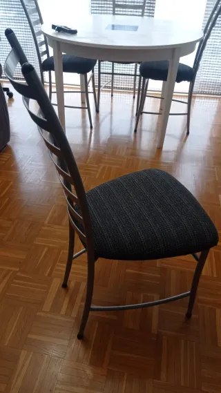 Mesa extensible comedor + 6 sillas