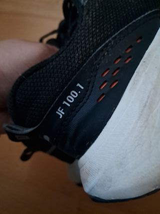 Zapatillas deportivas negras talla 40