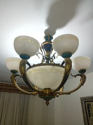 Lámpara de techo vintage dorada y blanca