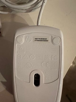 Nuovo computer HP All-in-One bianco per ufficio