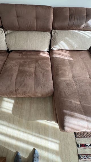 Divano chaise longue beige e marrone in pelle Milvana