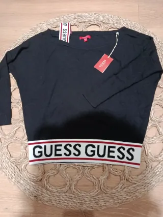Jersey Guess Negro Talla S con etiquetas