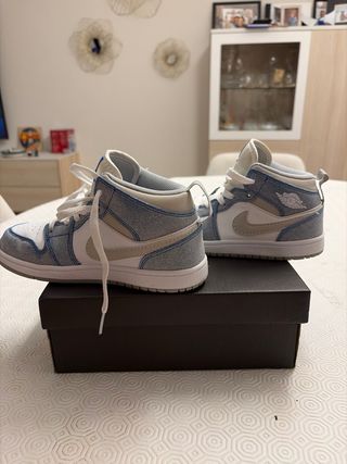 Nike Jordan Talla 34 Azul/Blanco