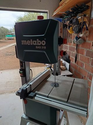Sierra de cinta Metabo BAS-318