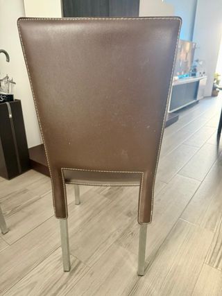 Juego de 4 sillas polipiel y cromo