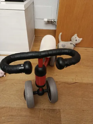 Triciclo sin pedales Arkmiido rojo