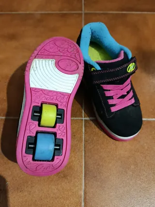 Zapatillas Heelys con Ruedas Negras y Rosas