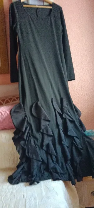 Vestido fiesta negro largo volantes Talla 40/42