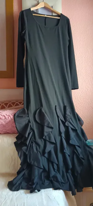 Vestido fiesta negro largo volantes Talla 40/42