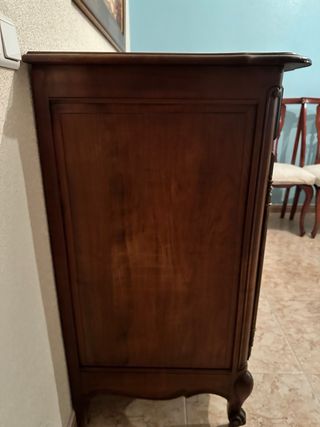 Aparador de madera maciza