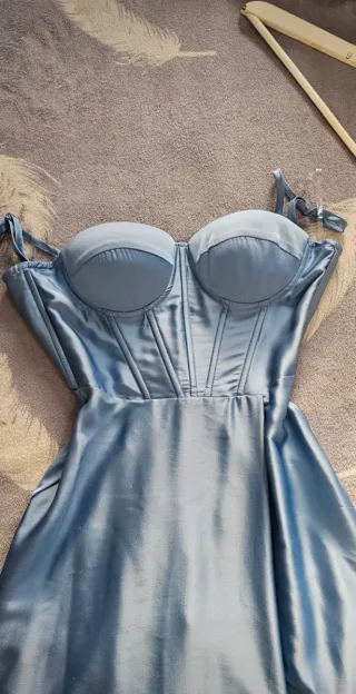 Vestido largo azul invitada boda