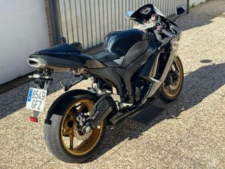 Kawasaki ZX6R Ninja Negra