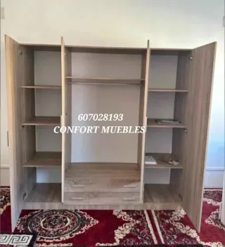 Armadi nuovi in legno spaziosi ed eleganti con 2, 3 e 4 ante