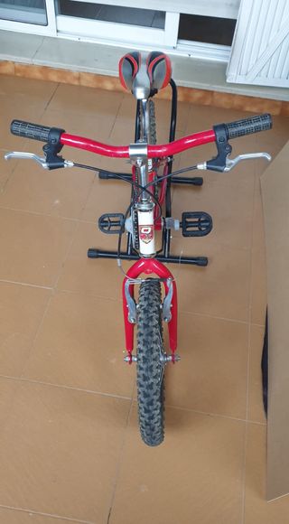 Bicicleta infantil QUERT 16” roja y blanca