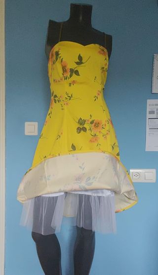 Vestido Corto Amarillo Floral-Vidrio Talla M