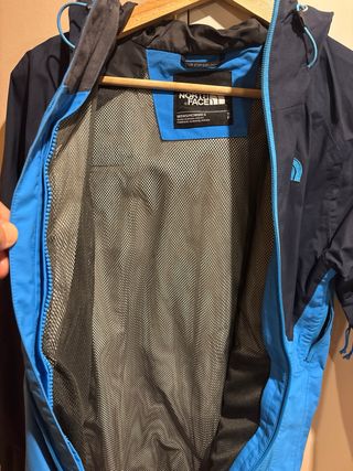 Chaqueta impermeable The North Face azul/negra