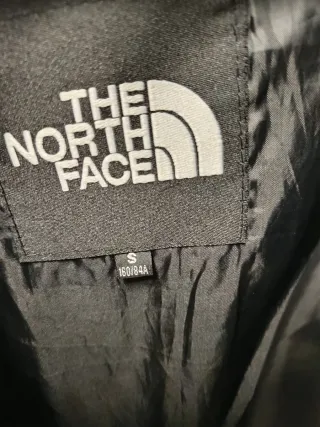 Cazadora The North Face chica.