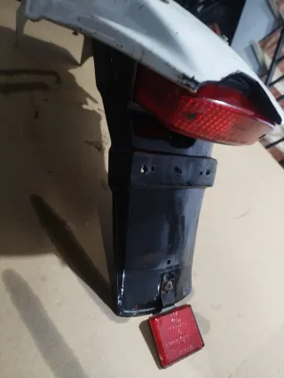 Portamatrículas y piloto Gilera RT Fun Twin H2O