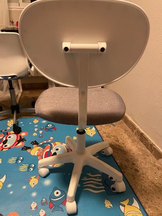 Silla de escritorio infantil gris