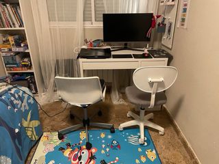 Silla de escritorio infantil gris