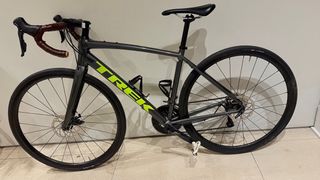 Trek Domane AL 3 Disc 2022 Gris