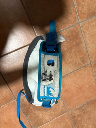 Tabla y arnés kitesurf