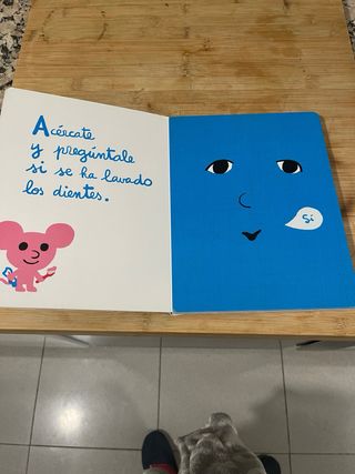 El libro que duerme (Spanish Edition)