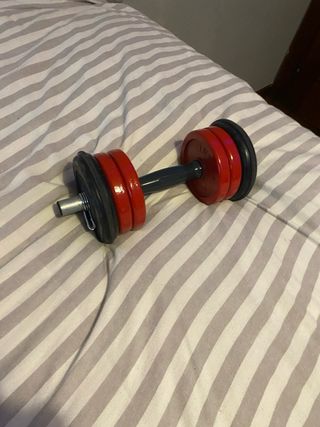 Manubri regolabili rossi e neri