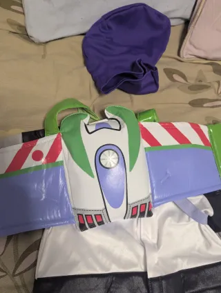 Disfraz Buzz Lightyear Talla 116cm.