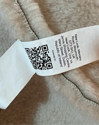 Abrigo efecto piel doble faz New Look