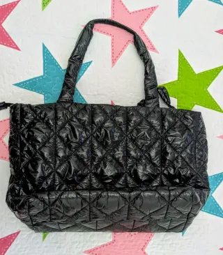 Bolso grande negro acolchado Stradivarius