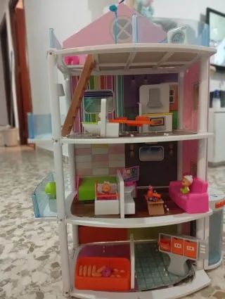 Casa de campo y animales de juguete