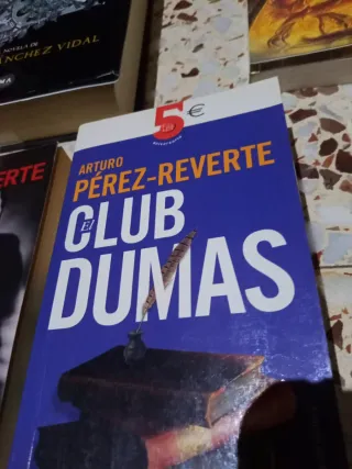 Varios títulos, precio por unidad.