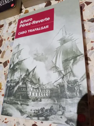 Varios títulos, precio por unidad.