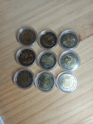 Monedas de 2 euros en caja (88 monedas)