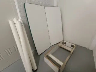 Silla y mesa comedor