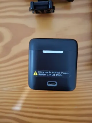 Cámara GoPro Hero 12 + Trípode + Cargador