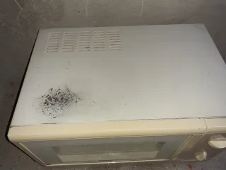 Horno Microondas Corbero usado funciona.ver fotos