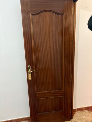 Lote puertas madera maciza