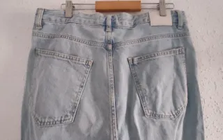 pantalón vaquero claro Pull bear 42