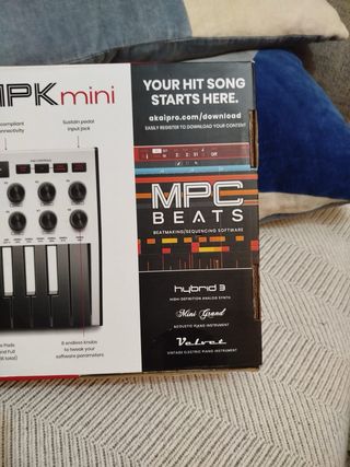 Piano portatile professionale con design da computer