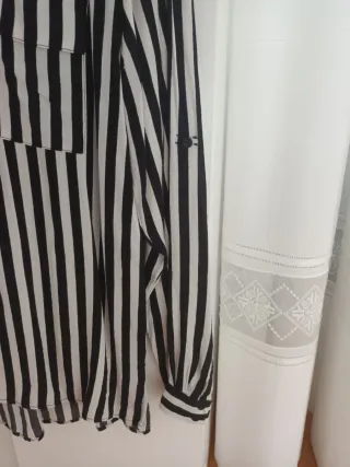 Camisa Zara Rayas Blanco y Negro