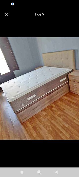 Materasso e divano letto in tessuto e legno